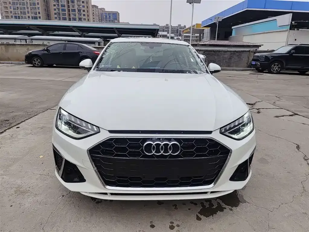 Audi A4L 2021 из CN, фото 4