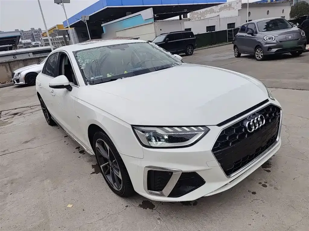 Audi A4L 2021 из CN, фото 6