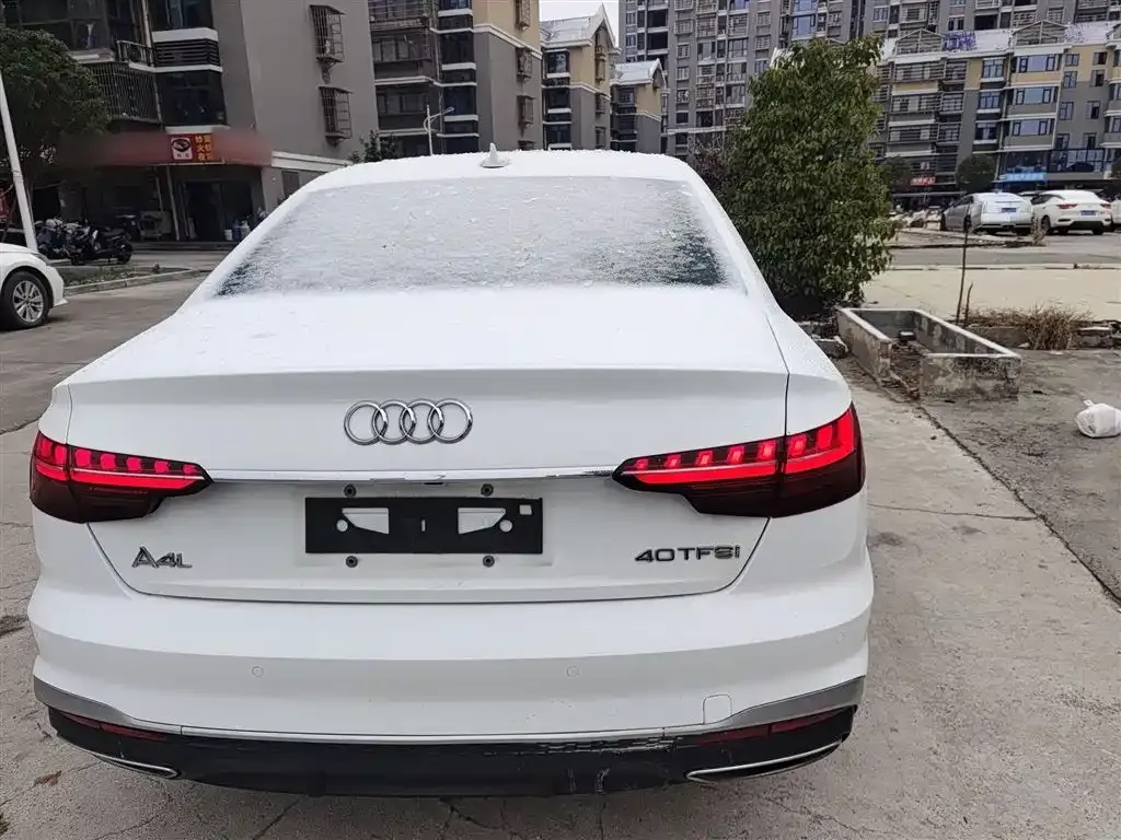 Audi A4L 2021 из CN, фото 10