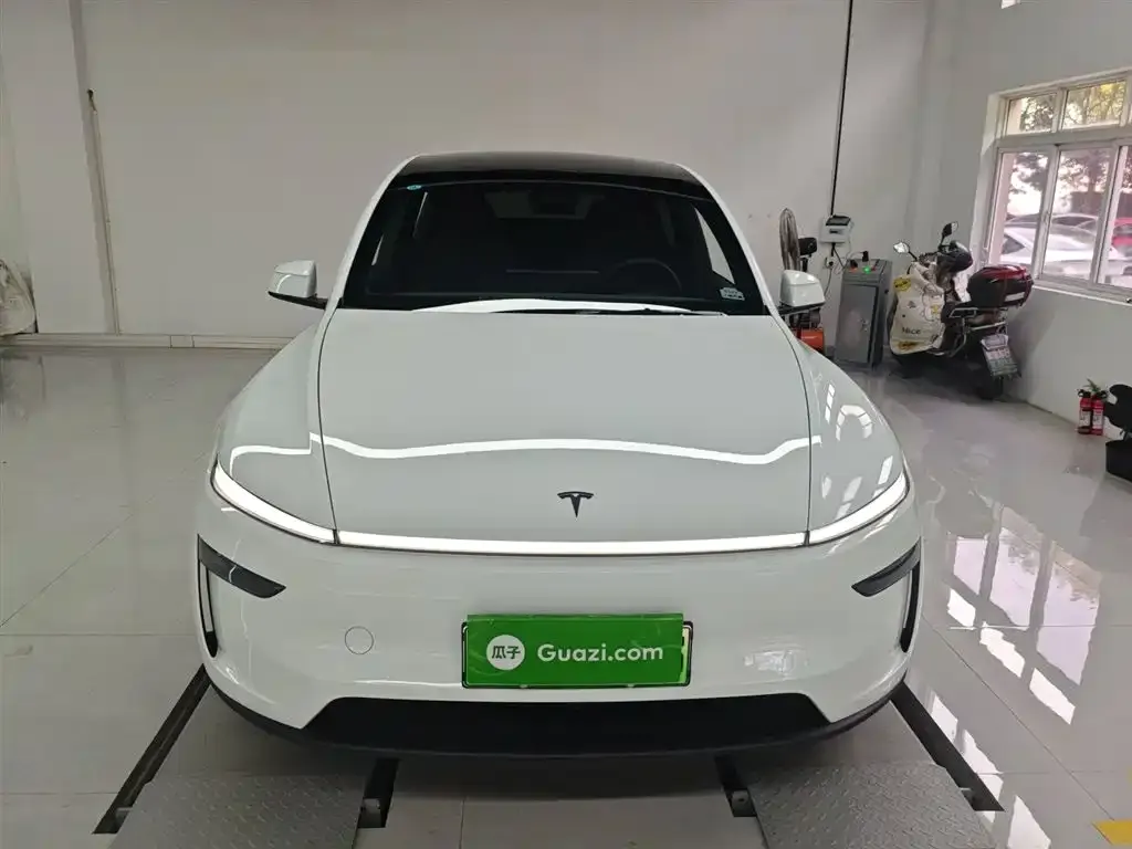 Tesla Model Y L 2025 из CN, фото 4