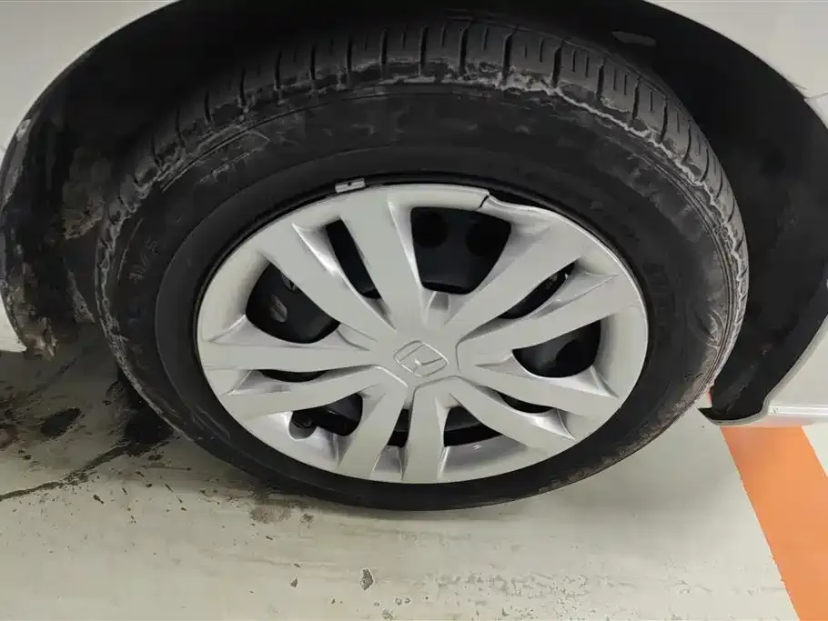 Honda Fit — фото 5