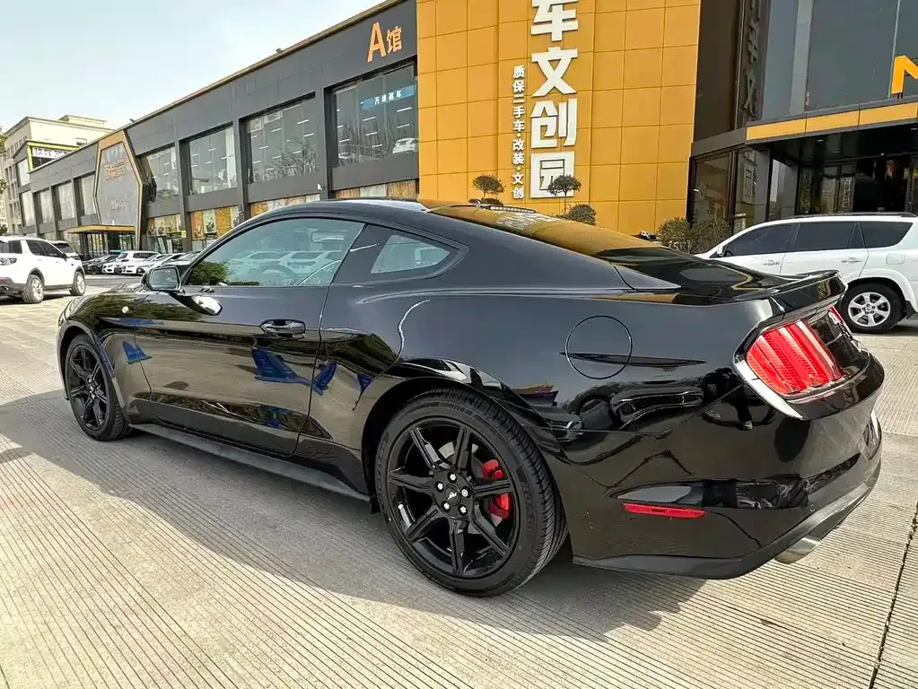 Ford Mustang 2022 из CN, фото 8