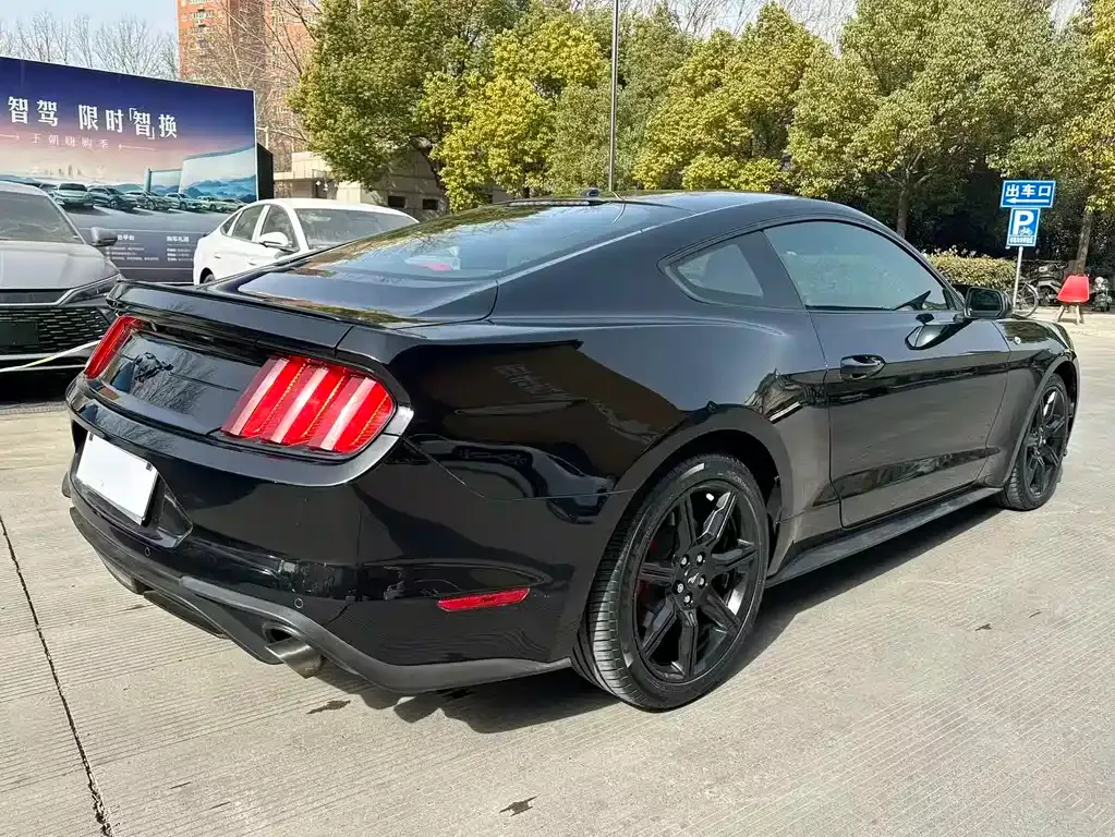 Ford Mustang 2022 из CN, фото 6