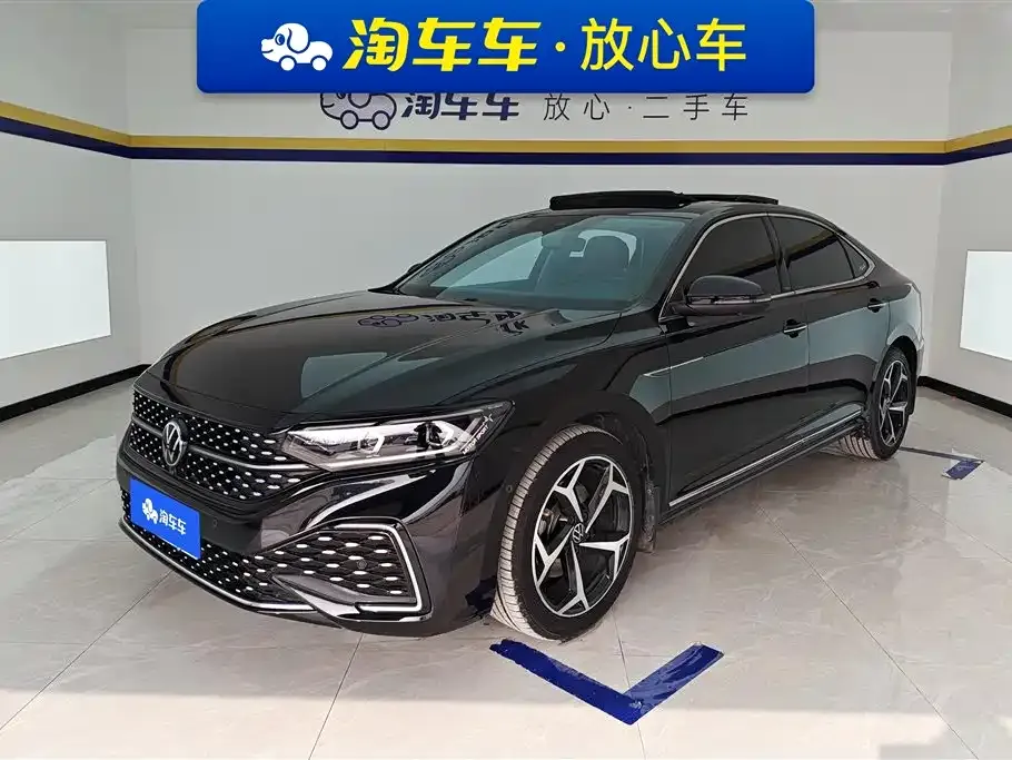 Volkswagen Passat 2023 из CN, фото 1