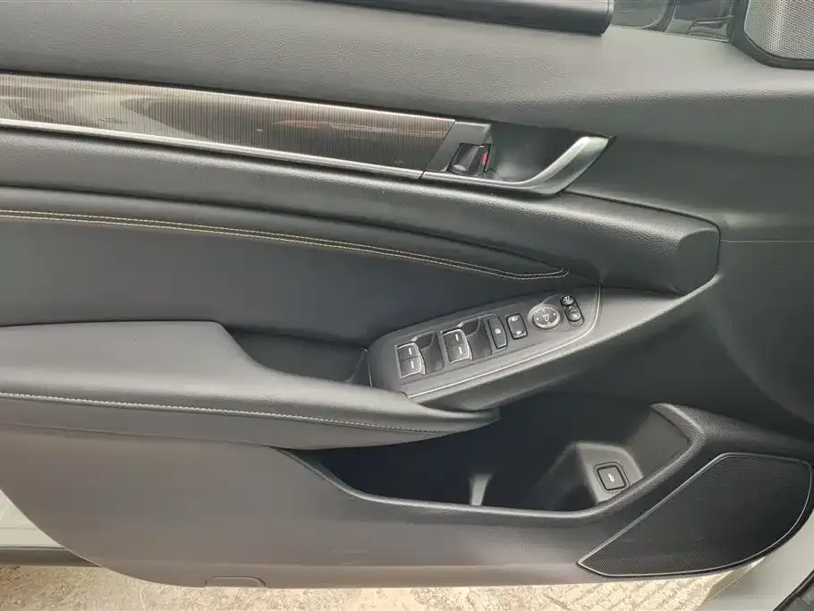 Honda Accord 2022 из CN, фото 2