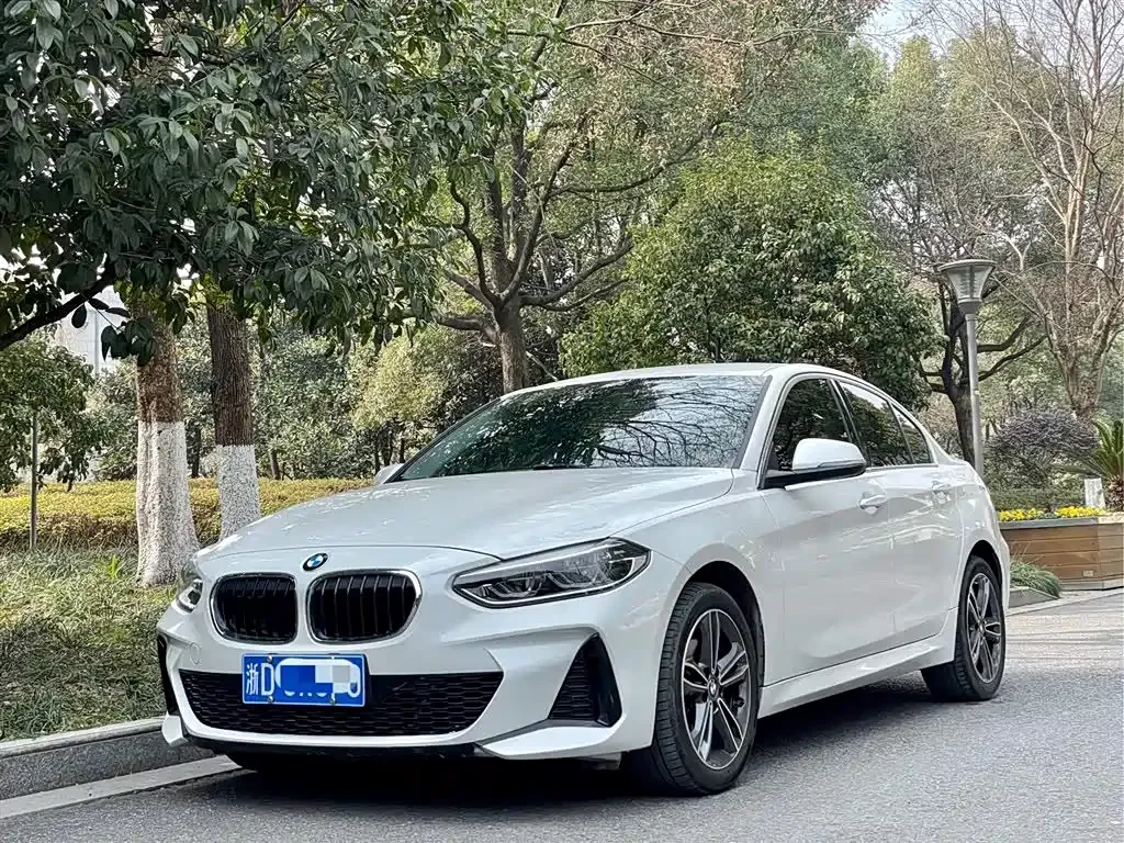 BMW 1 Series — фото 1