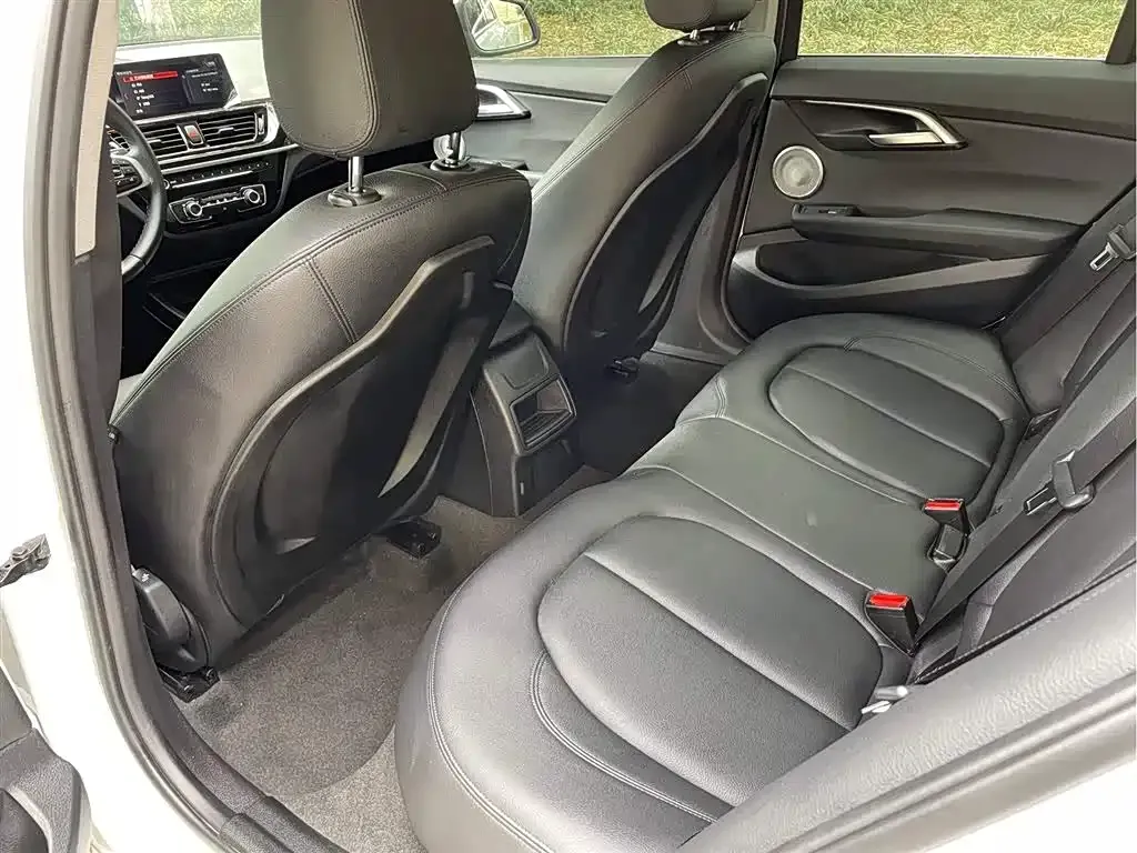 BMW 1 Series — фото 10