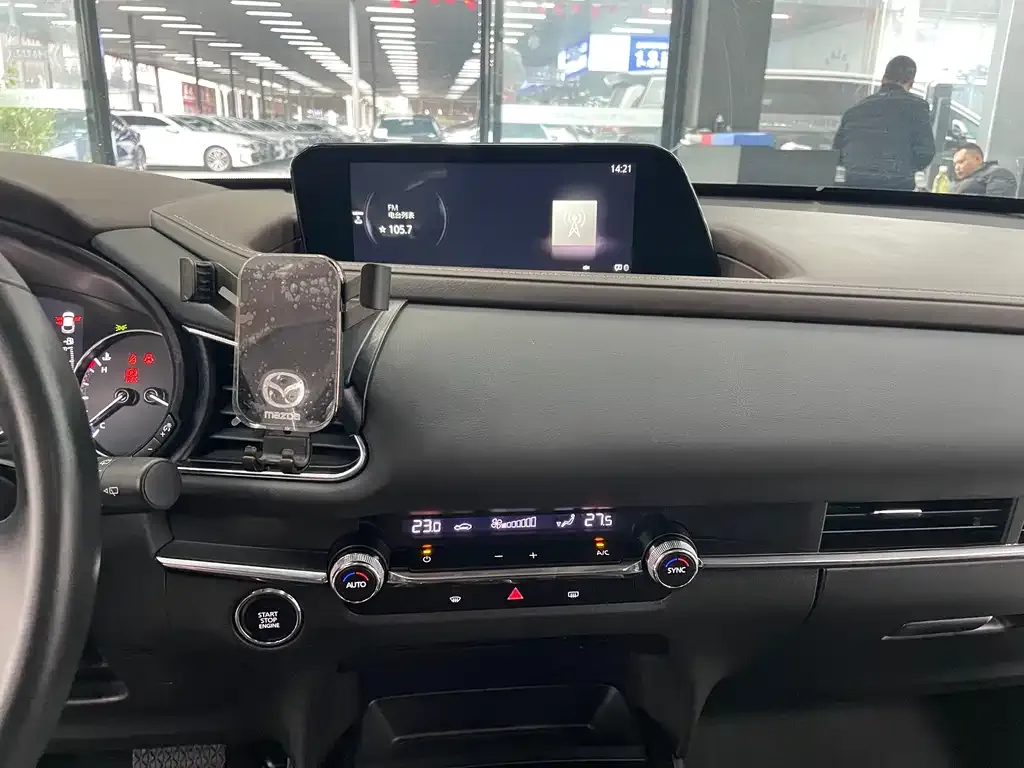Mazda CX-30 2022 из CN, фото 5