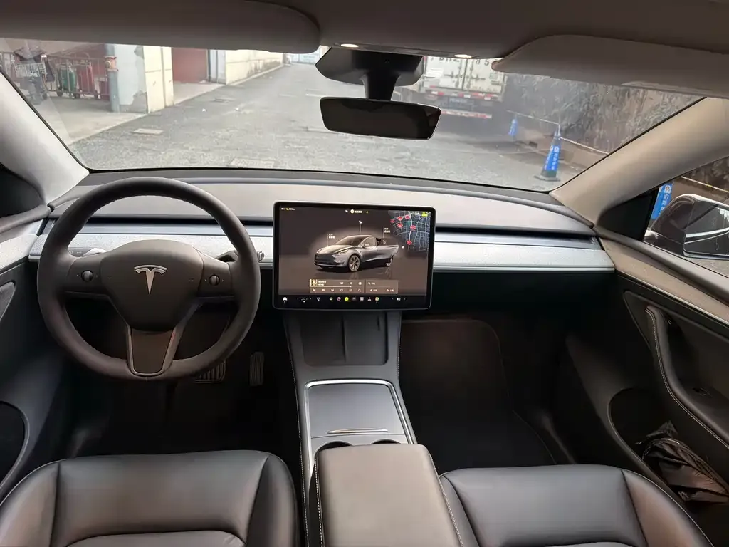 Tesla Model Y 2024 из CN, фото 2