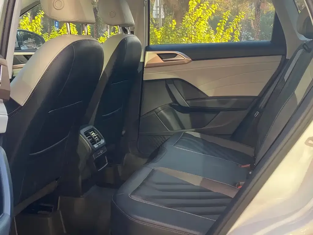 Volkswagen Tharu 2023 из CN, фото 3