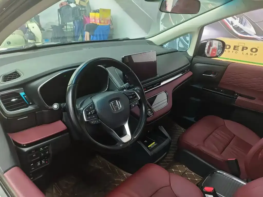 Honda Elysion 2023 из CN, фото 4
