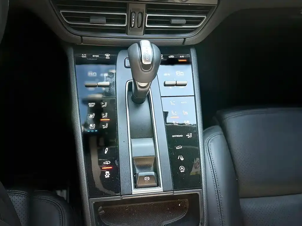 Porsche Macan 2023 из CN, фото 7