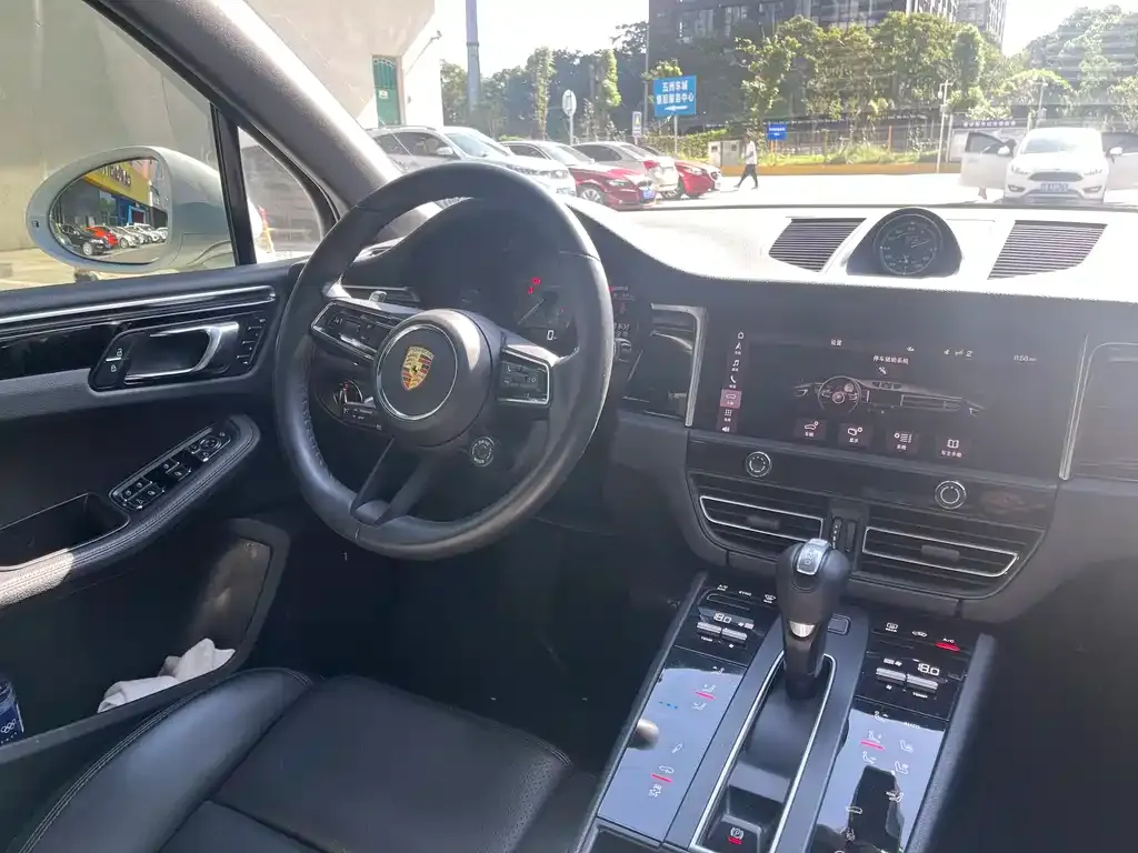 Porsche Macan 2023 из CN, фото 4
