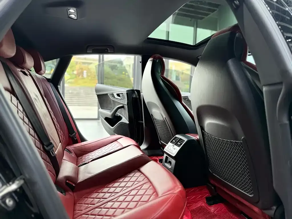 Audi S5 2021 из CN, фото 4