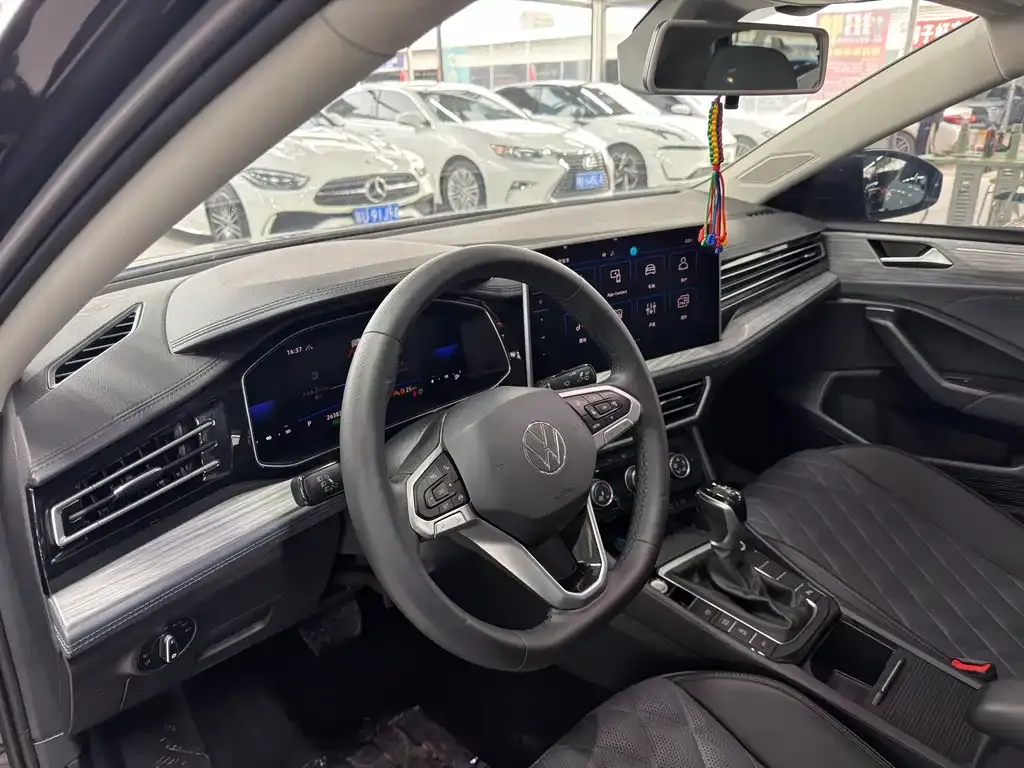Volkswagen Sagitar 2023 из CN, фото 10