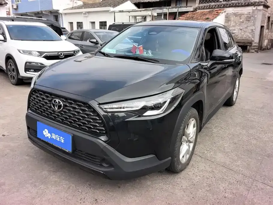 Toyota Corolla Cross 2024 из CN, фото 1