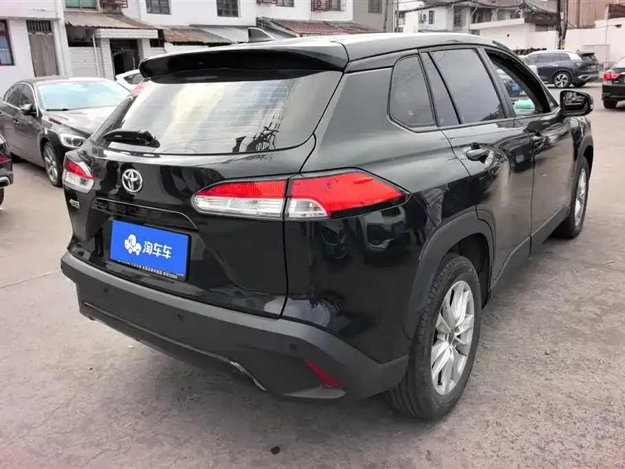 Toyota Corolla Cross 2024 из CN, фото 2