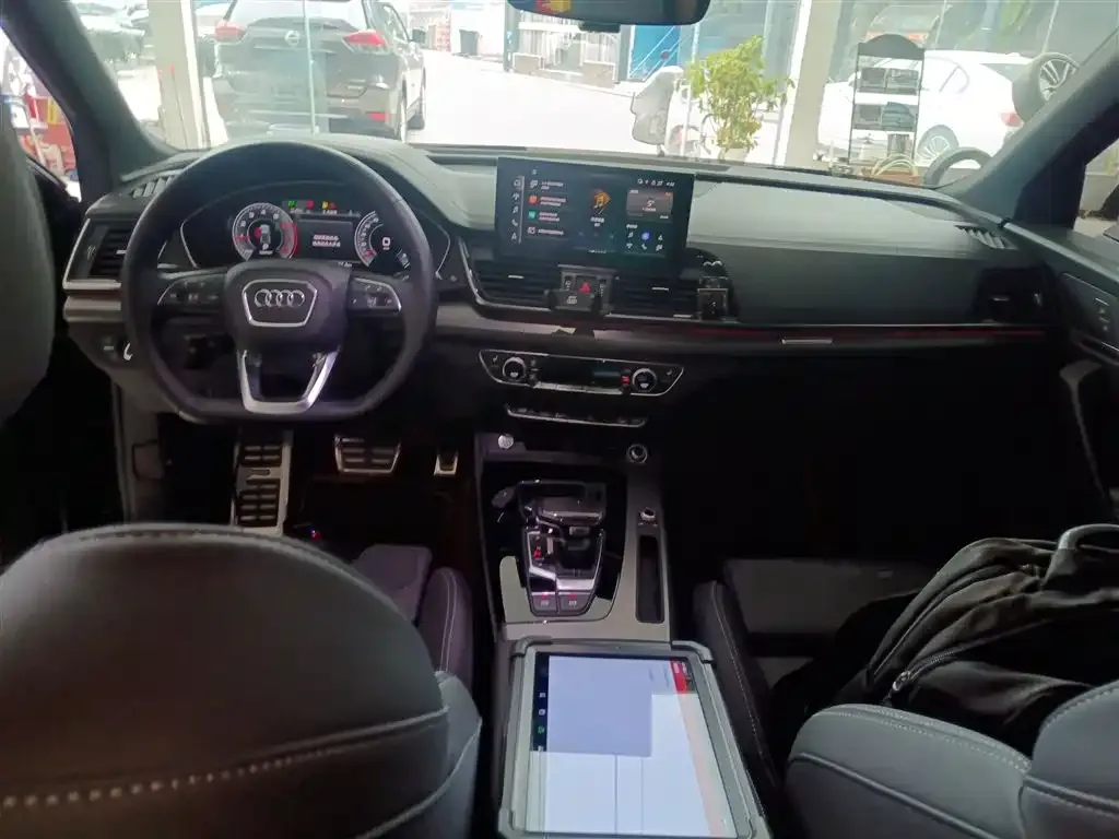 Audi Q5L 2023 из CN, фото 9