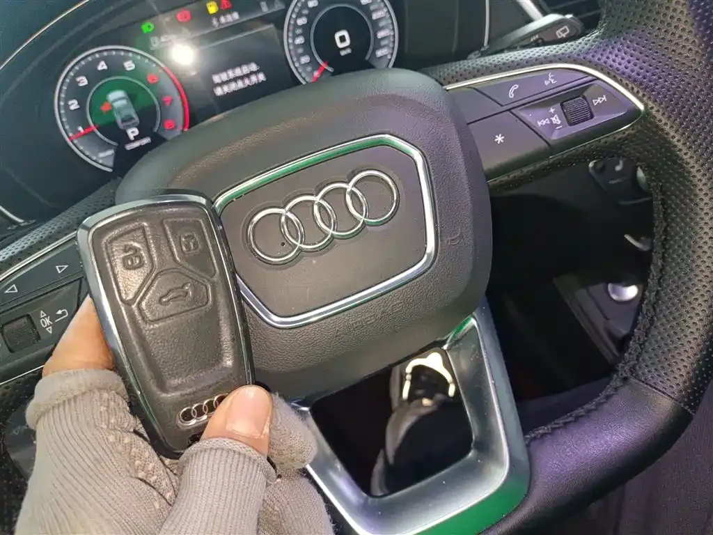 Audi Q5L 2023 из CN, фото 10