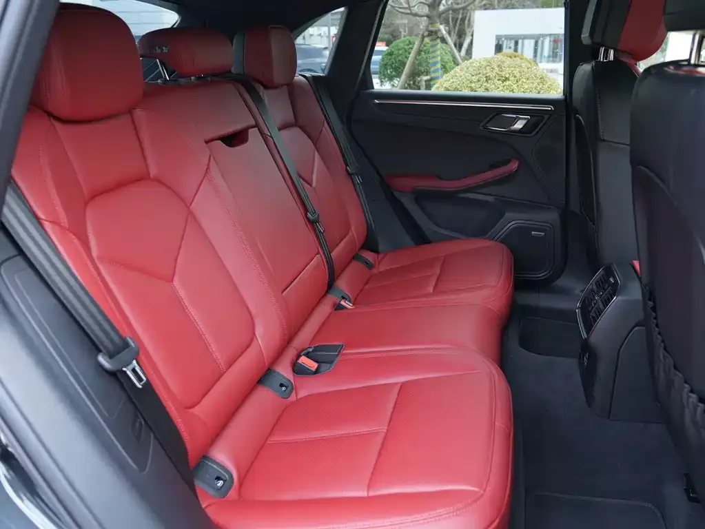 Porsche Macan 2025 из CN, фото 3