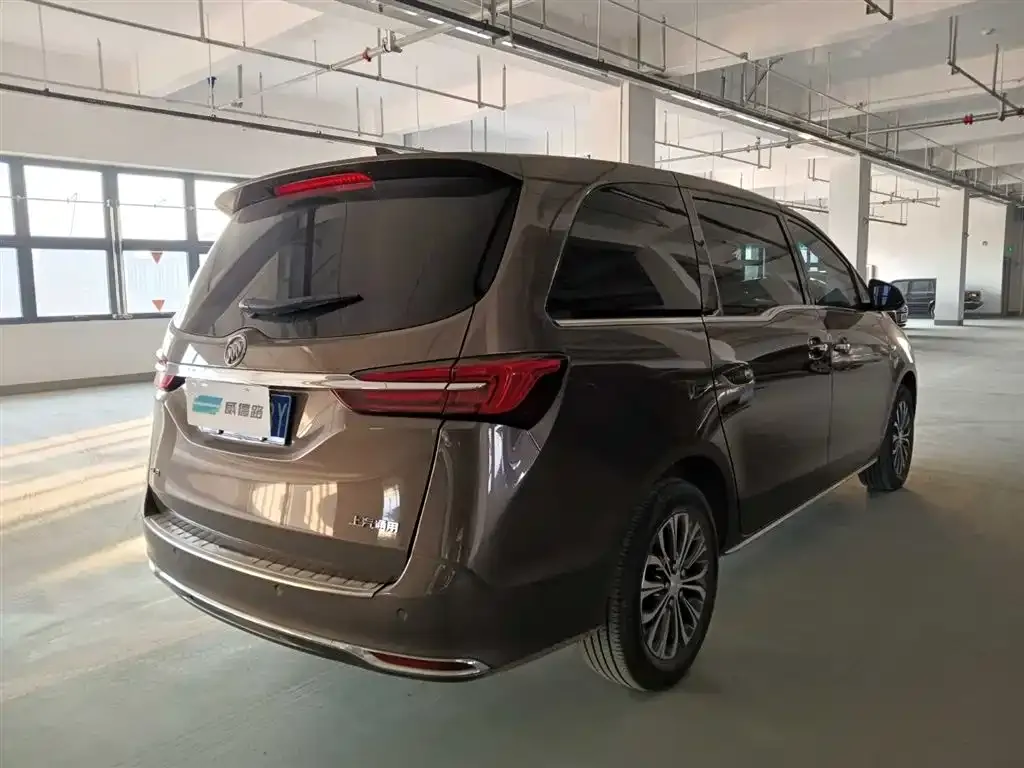 Buick GL8 2023 из CN, фото 8