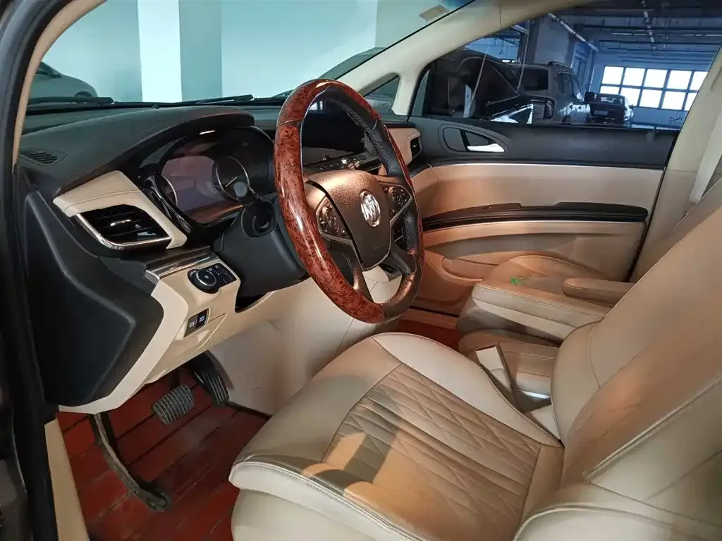 Buick GL8 2023 из CN, фото 7