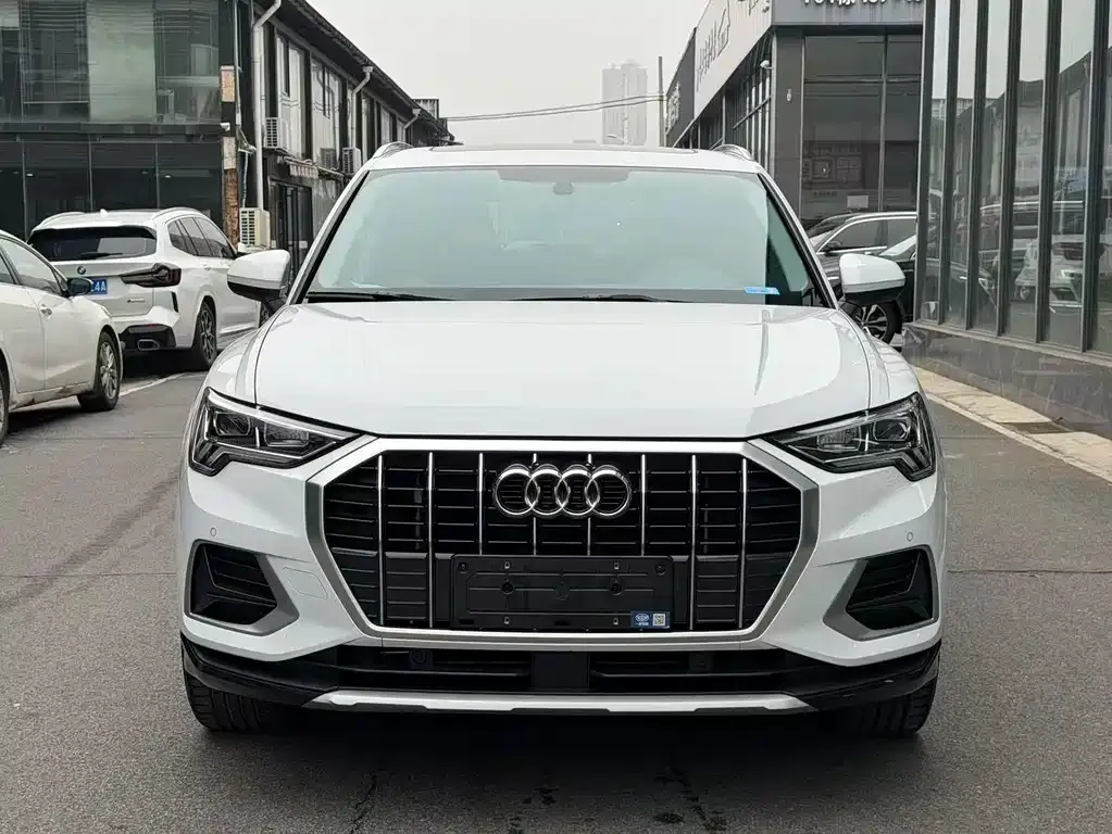 Audi Q3 2023 из CN, фото 8