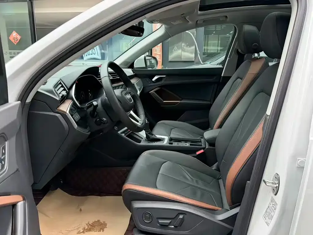 Audi Q3 2023 из CN, фото 9