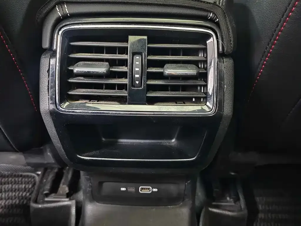 Skoda Karoq 2022 из CN, фото 4