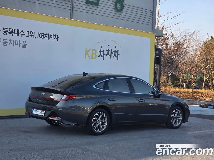 Hyundai Sonata — фото 2