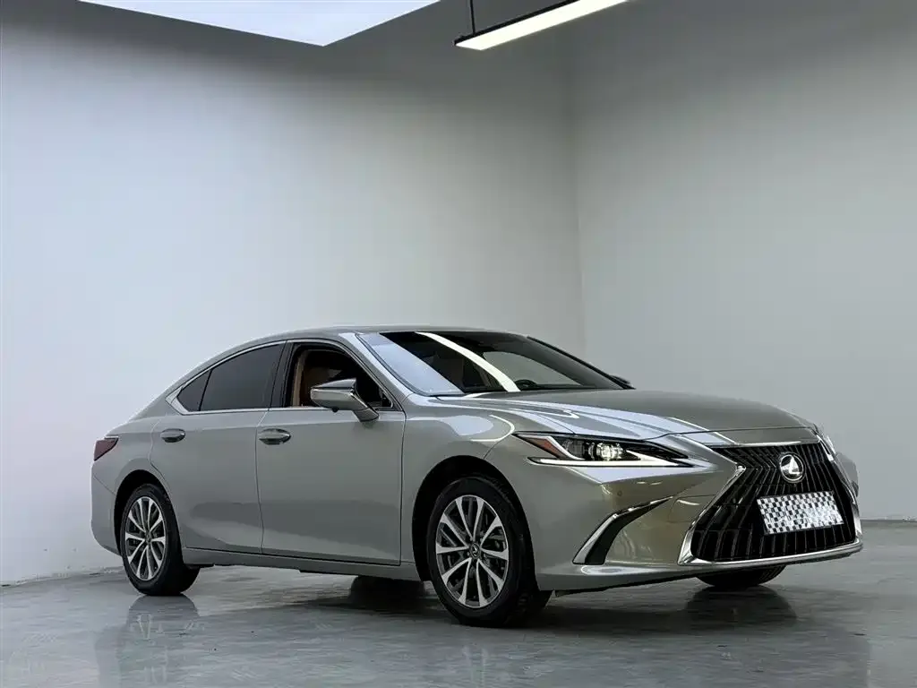Lexus ES 2022 из CN, фото 6
