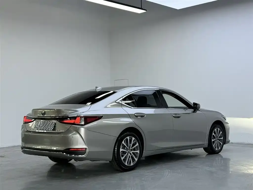 Lexus ES 2022 из CN, фото 7