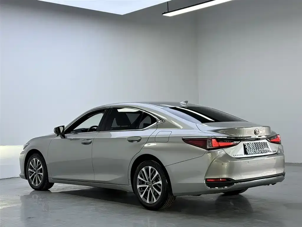 Lexus ES 2022 из CN, фото 3