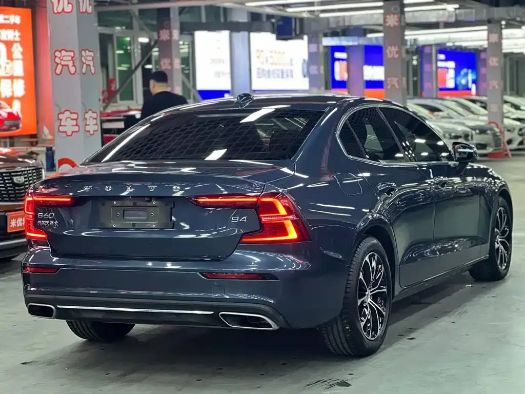 Volvo S60 2022 из CN, фото 10