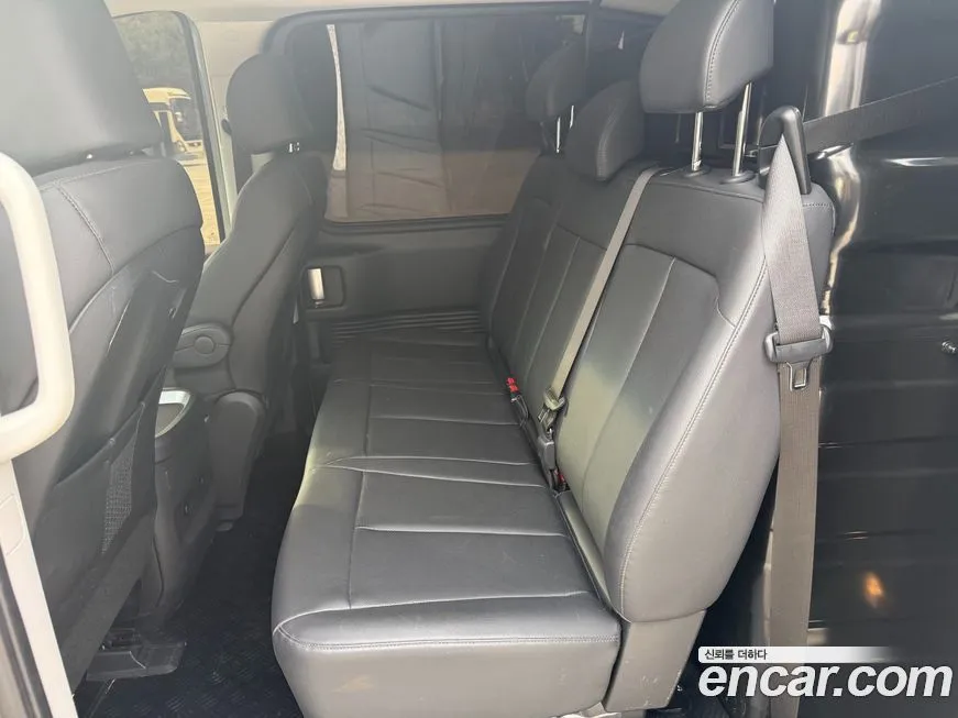 Hyundai Staria 2025 из KR, фото 2