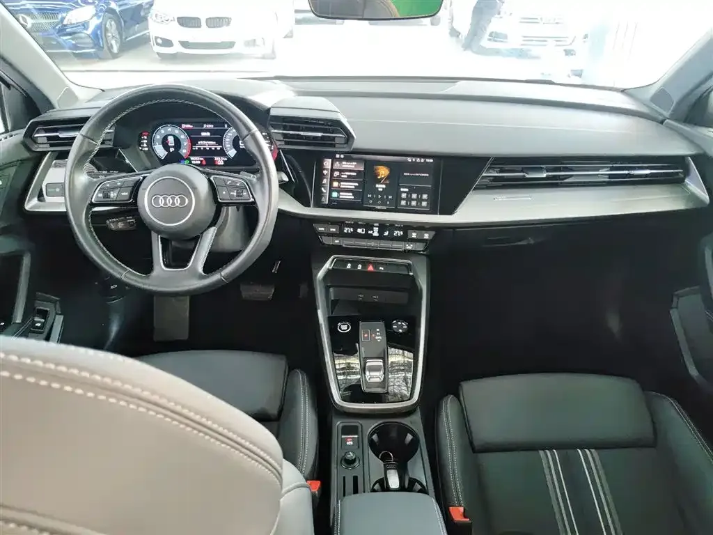Audi A3 2024 из CN, фото 2