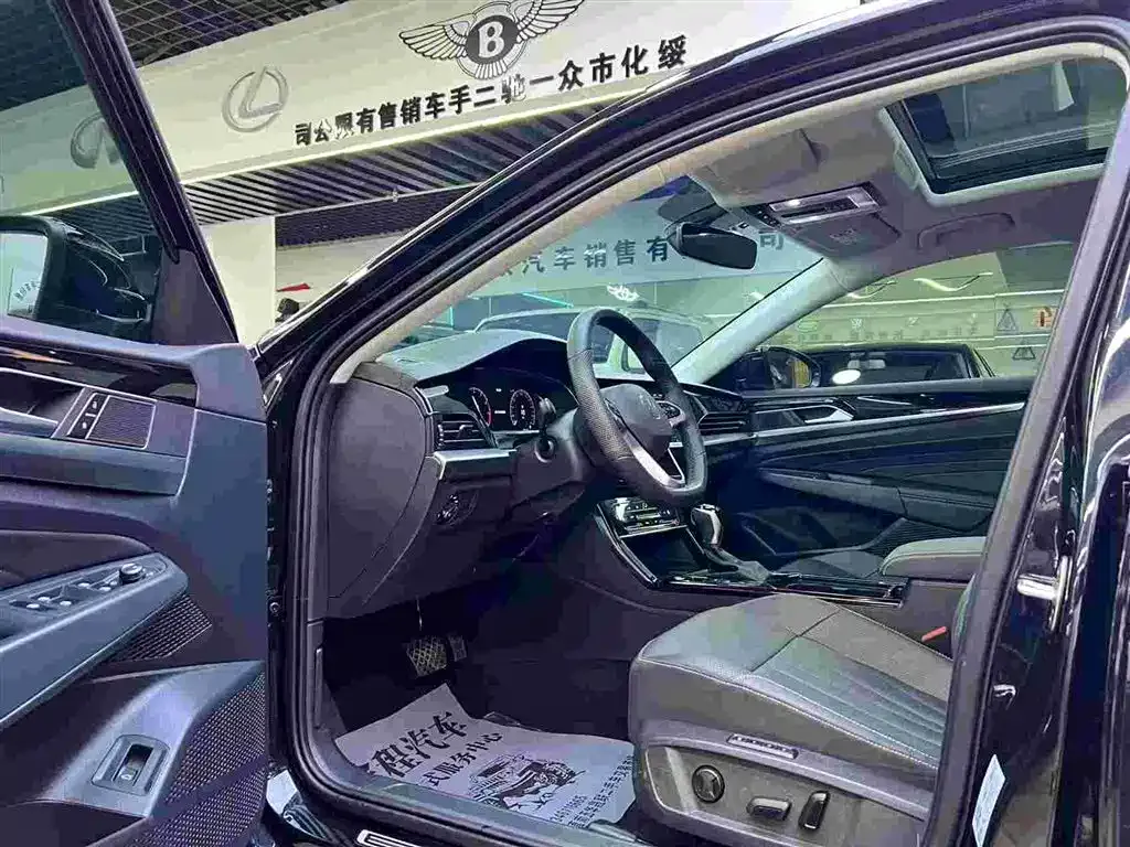 Volkswagen Passat 2025 из CN, фото 3