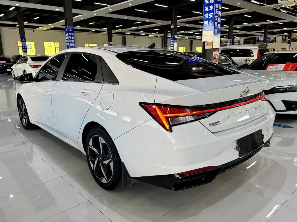 Hyundai Elantra 2022 из CN, фото 6