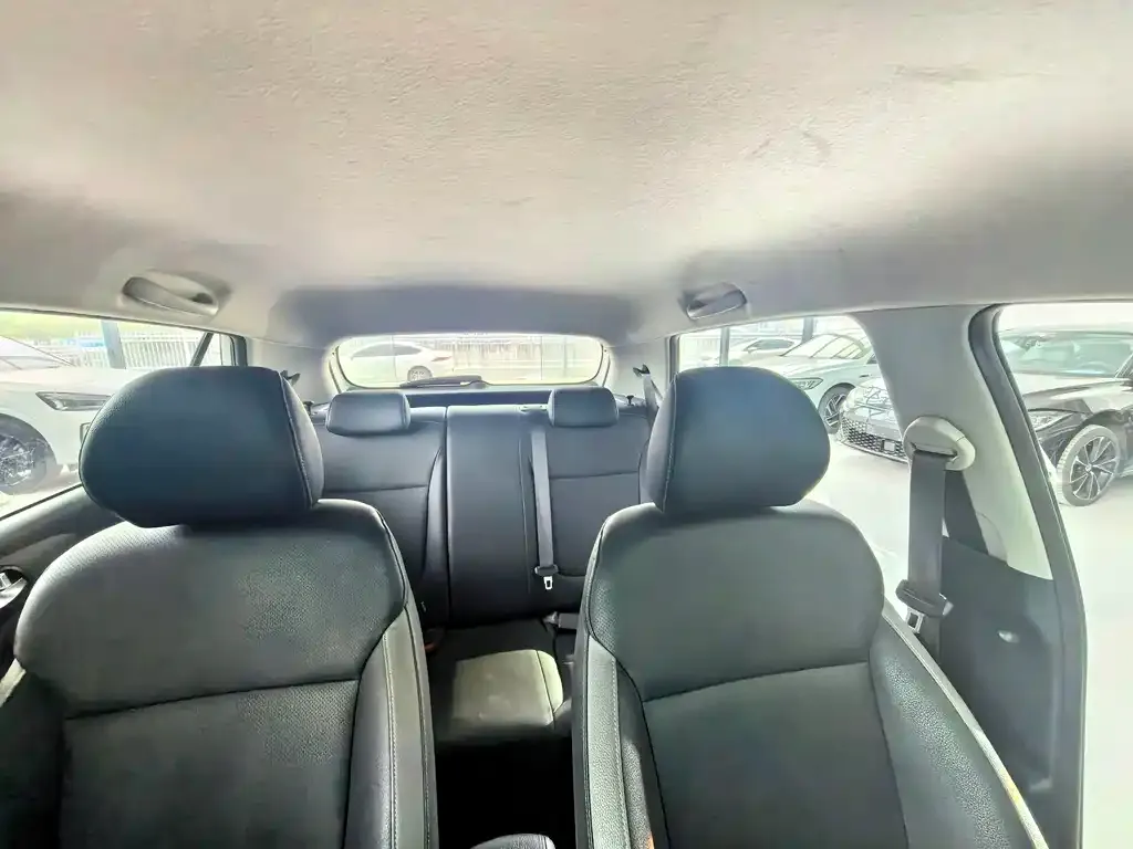 Kia KX1 2022 из CN, фото 2