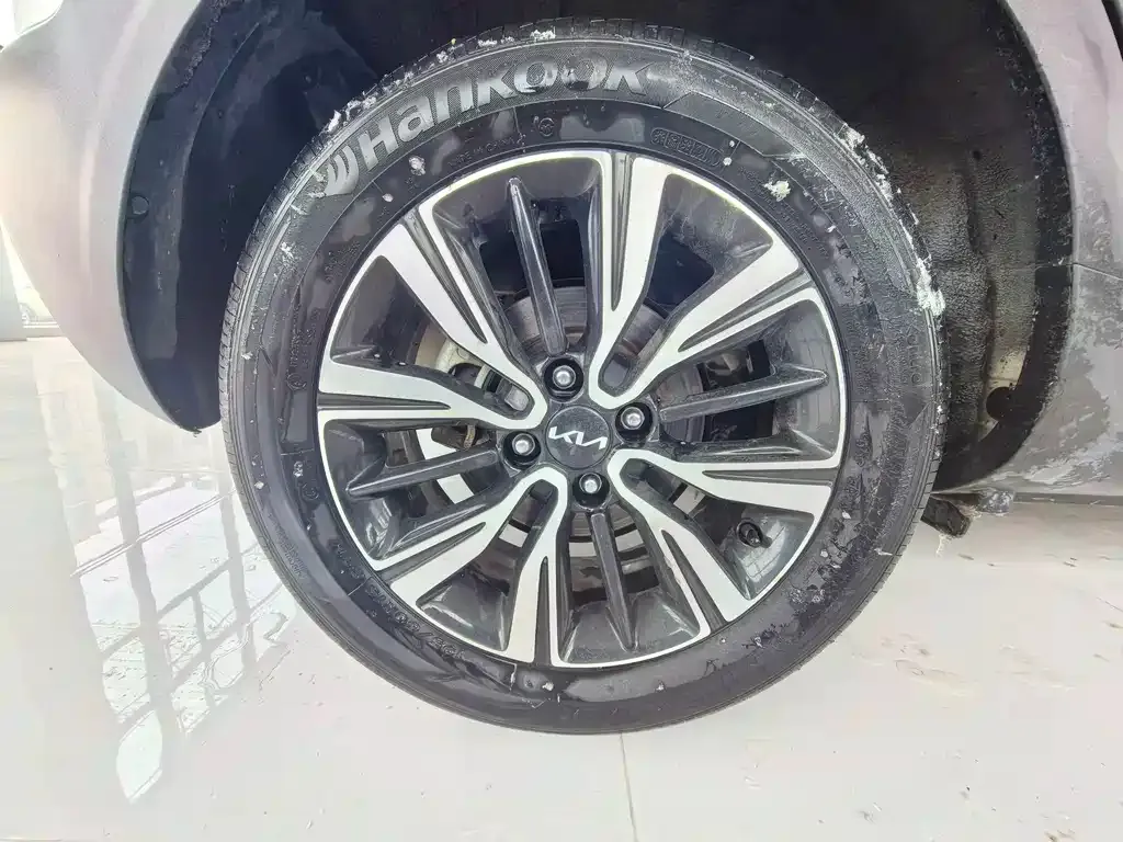Kia KX1 2022 из CN, фото 8