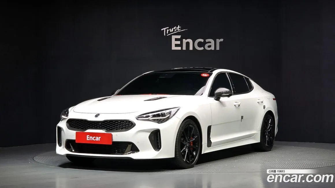 Kia Stinger 2021 из KR, фото 1