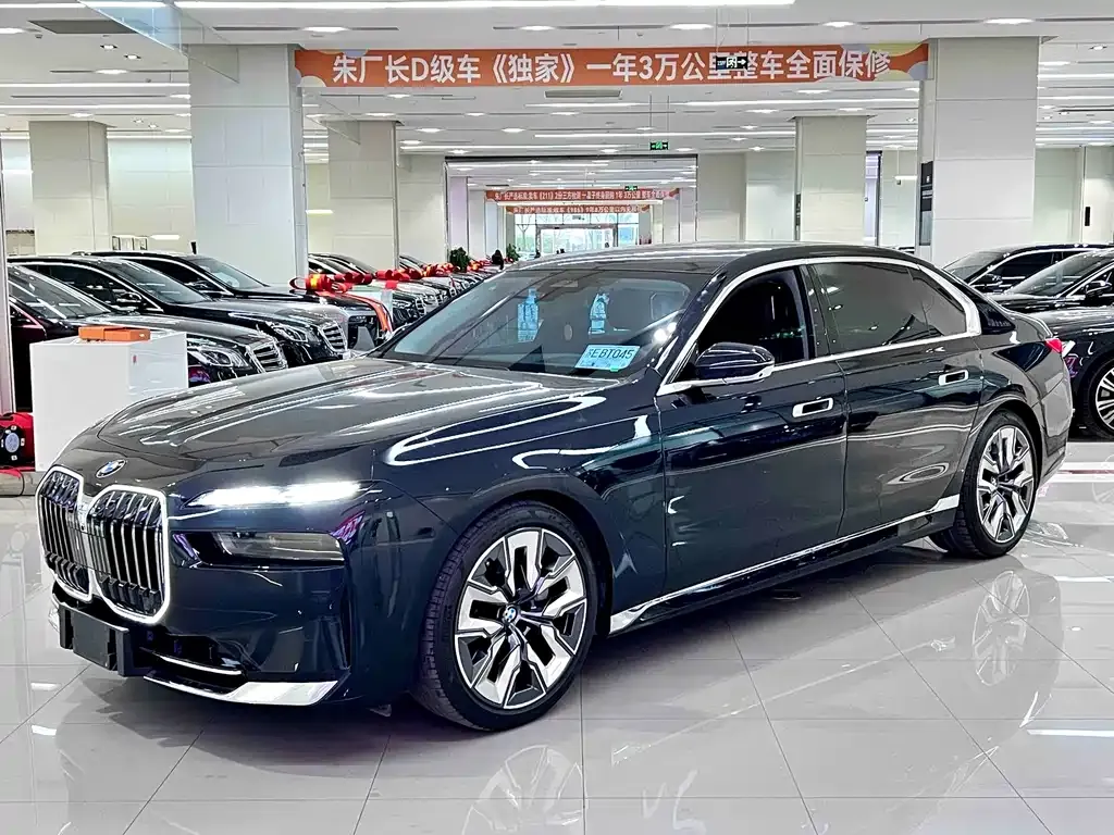 BMW 7 Series 2024 из CN, фото 1