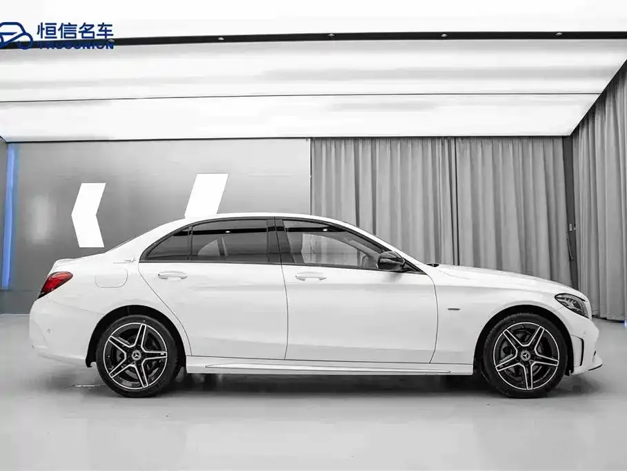 Mercedes-Benz C-Class — фото 10