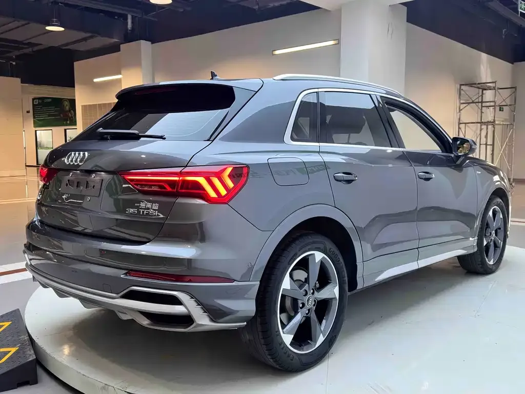 Audi Q3 2023 из CN, фото 7