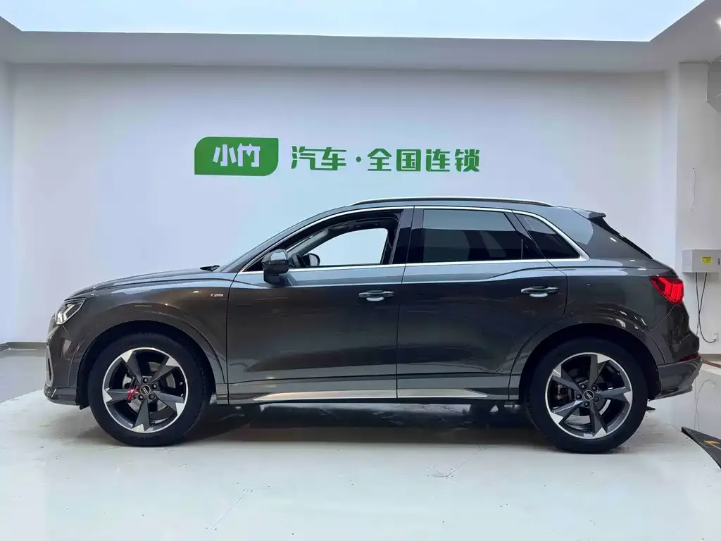 Audi Q3 2023 из CN, фото 5