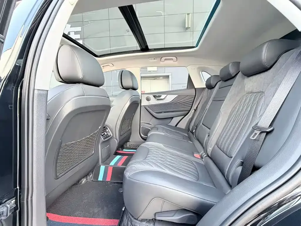 Hongqi HS5 2024 из CN, фото 3