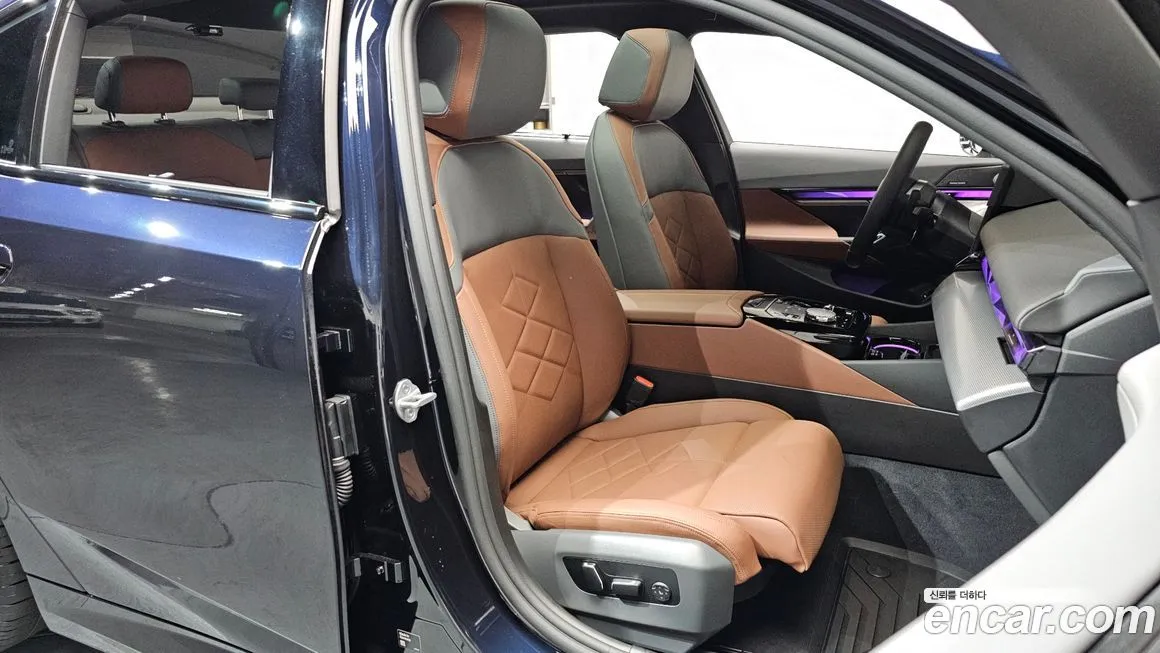 BMW 5-Series 2025 из KR, фото 10