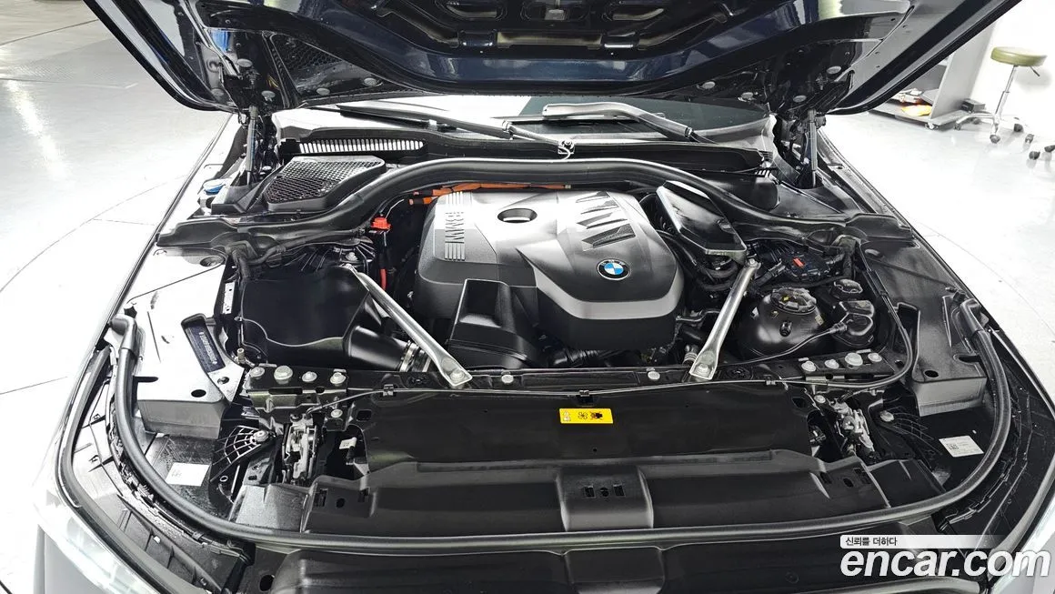 BMW 5-Series 2025 из KR, фото 5
