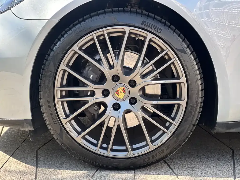Porsche Panamera — фото 4