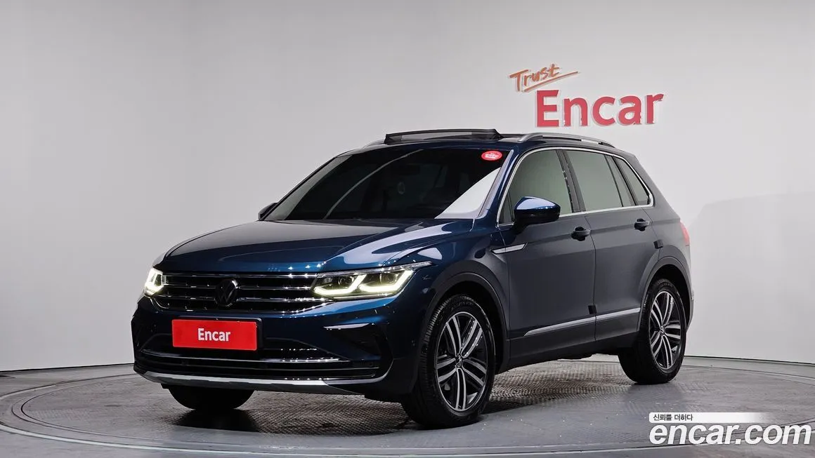 Volkswagen Tiguan — фото 1